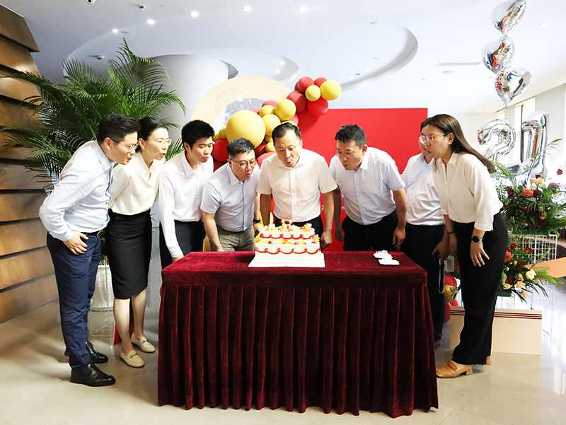 二十一载 智造未来丨贺尊龙官网登录人生就是博登录股份廿一诞辰，，，，，，，，再启新篇